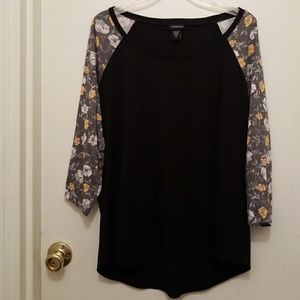 TORRID floral print raglan Tee